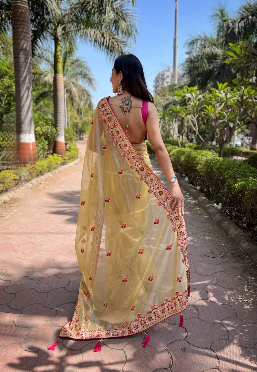 Pretty Twill Net Designer Party Wear Saree Collection.