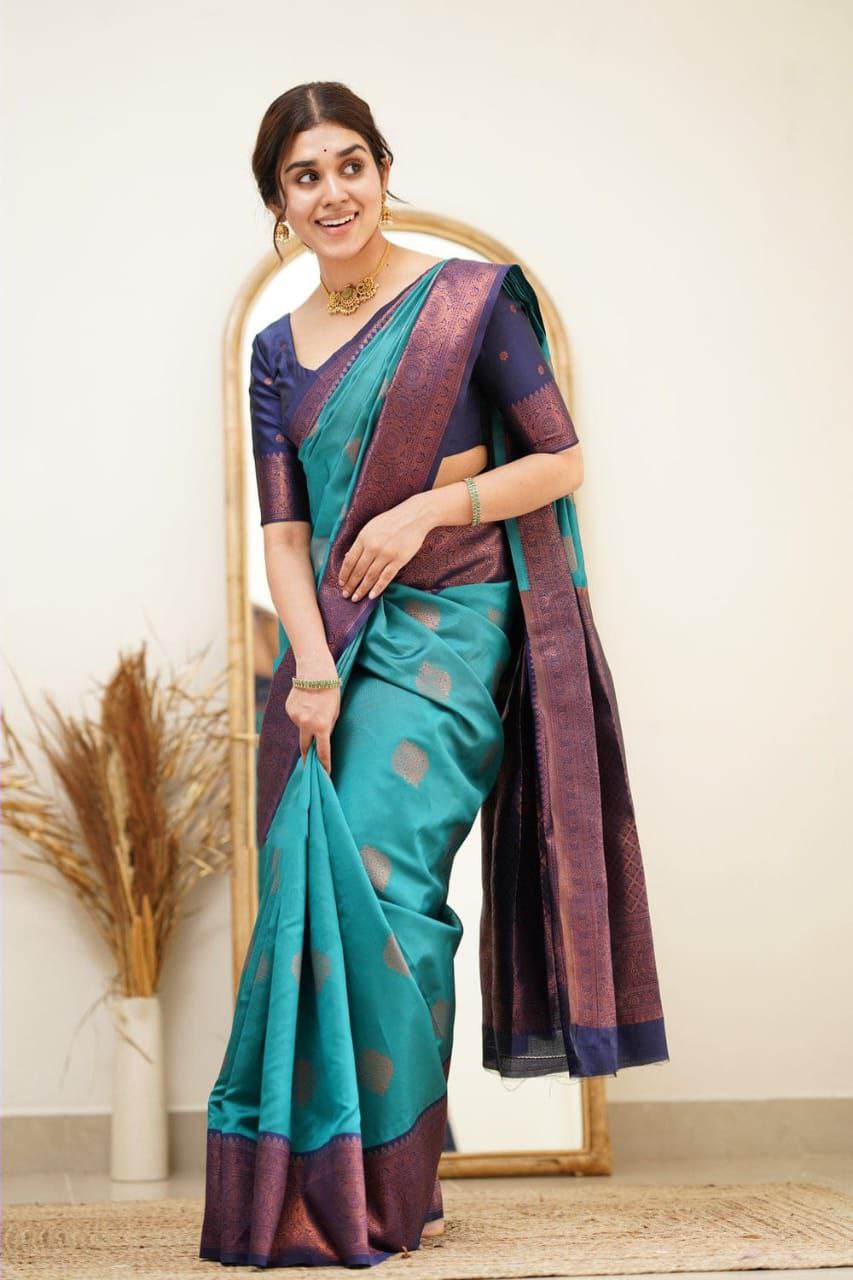 Impressive look Weddigns Special Soft Lichi Silk Saree.