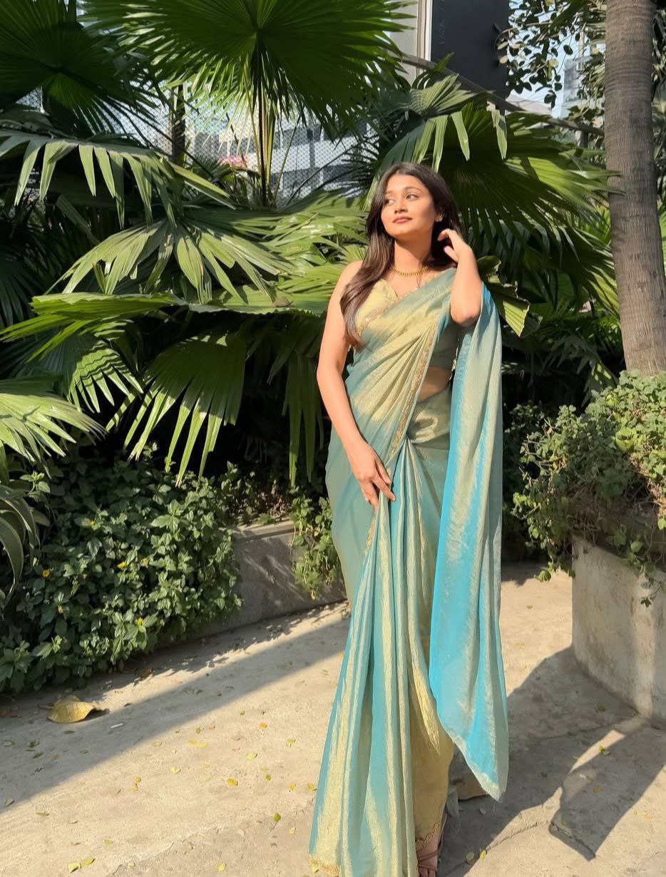 Most Pretty Designer Trendy Two Tone Saree Collection.