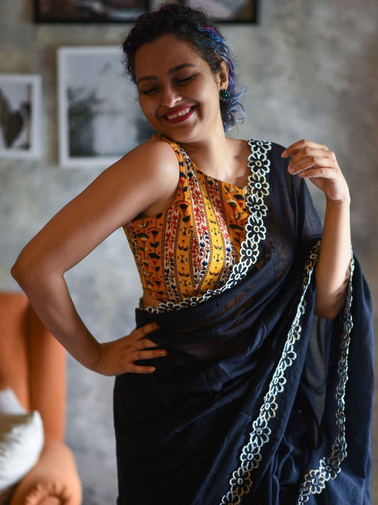 Beautiful Heavy Dolla Silk Black Saree Collection.